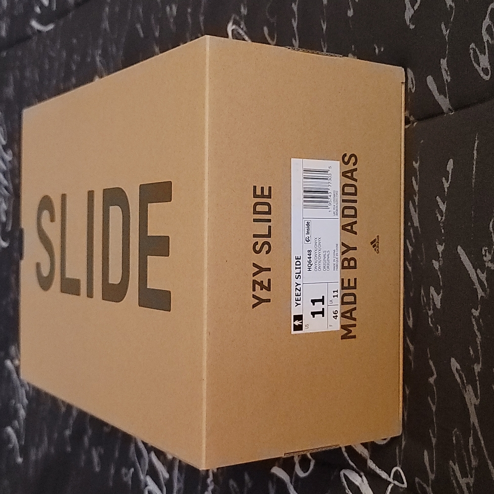 YZY SLIDE